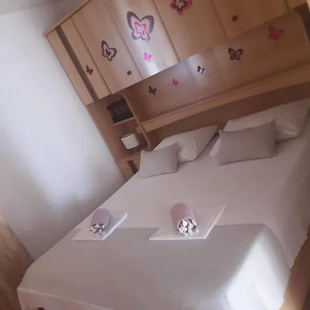 Two Bedroom * トロギール